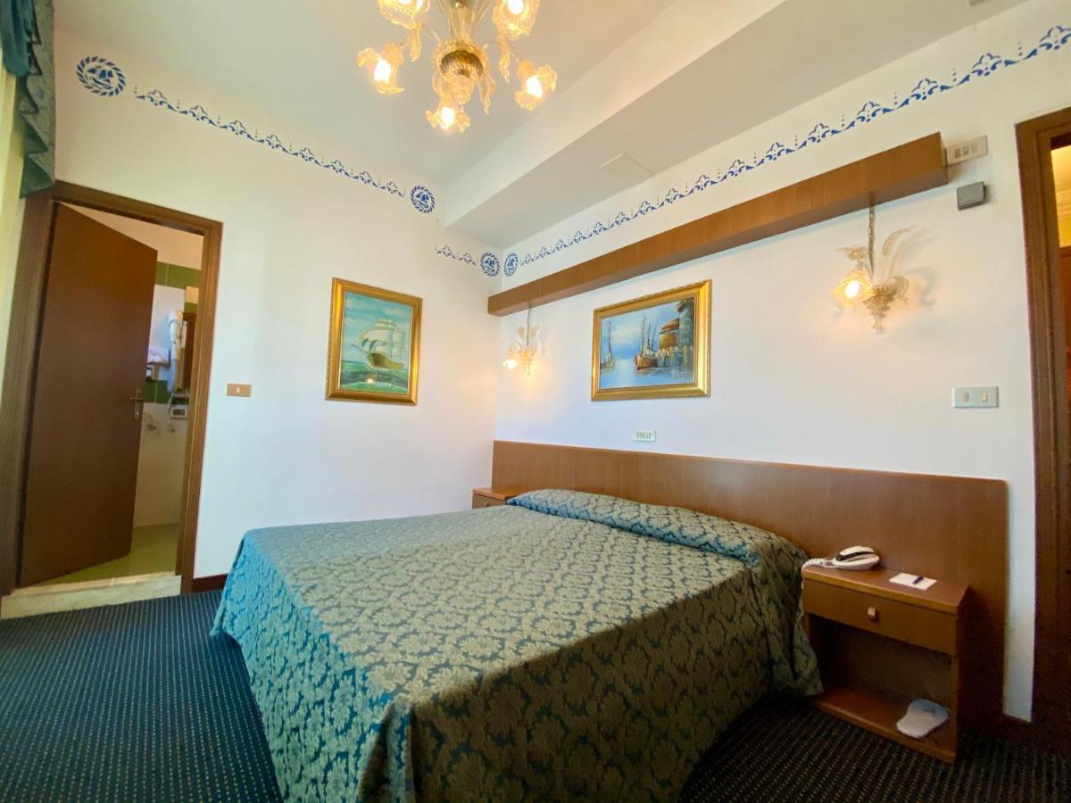 Hotel Florida 利多迪迪耶索洛 外观 照片