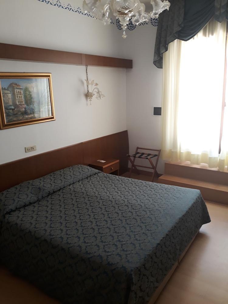 Hotel Florida 利多迪迪耶索洛 外观 照片