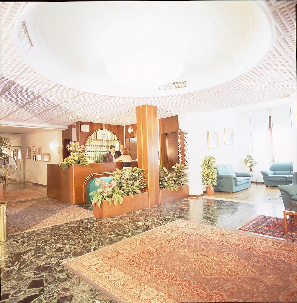 Hotel Florida 利多迪迪耶索洛 外观 照片