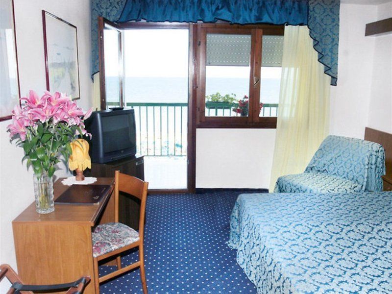Hotel Florida 利多迪迪耶索洛 外观 照片